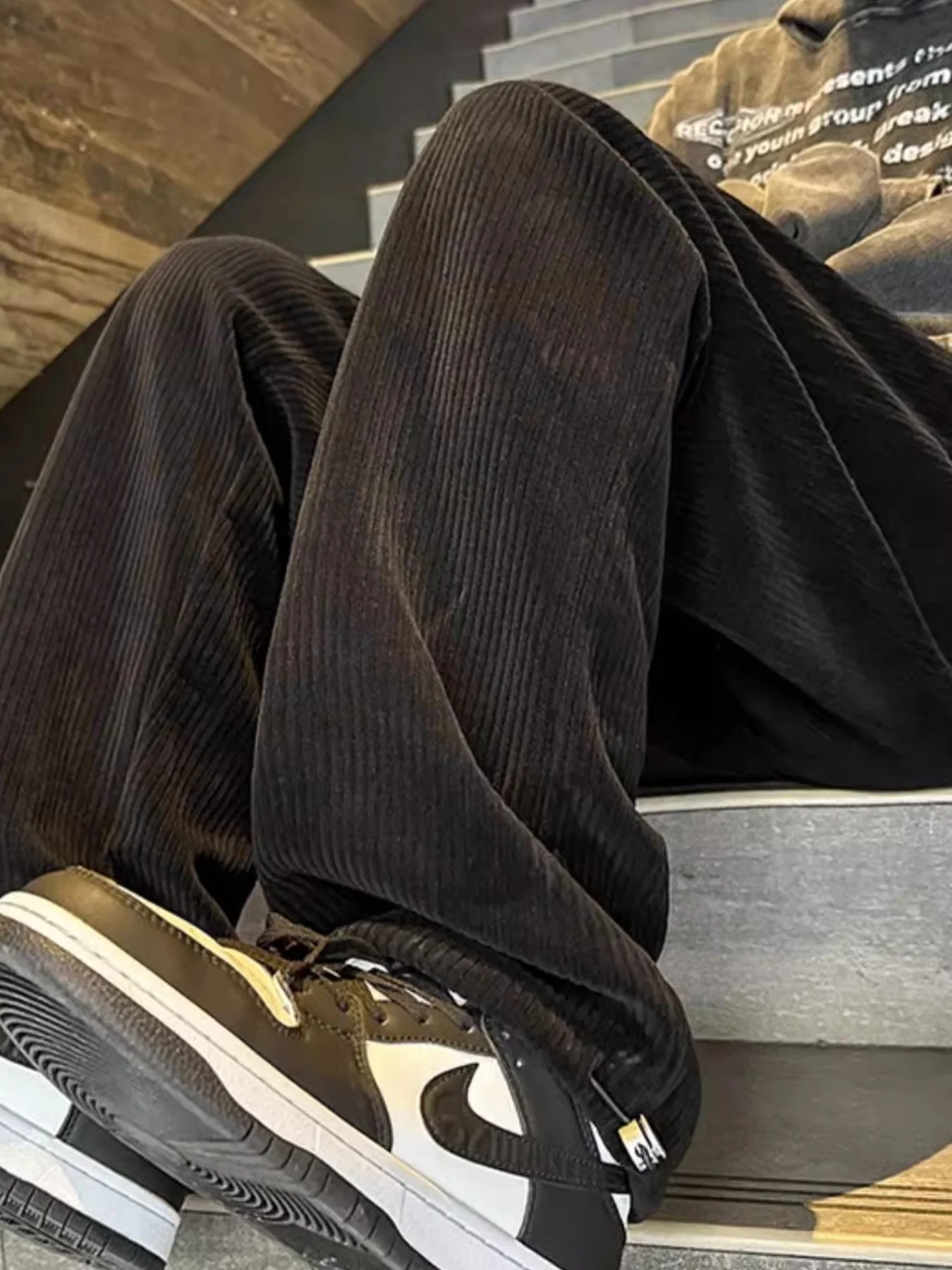 Winter New Style Warme Fleece-gefütterte dicke Retro-Jogginghose mit geradem Bein für Frauen, koreanische Version, lockere, lässige, schlankmachende, warme, vielseitige High-Street-Hose mit weitem Bein für Frauen