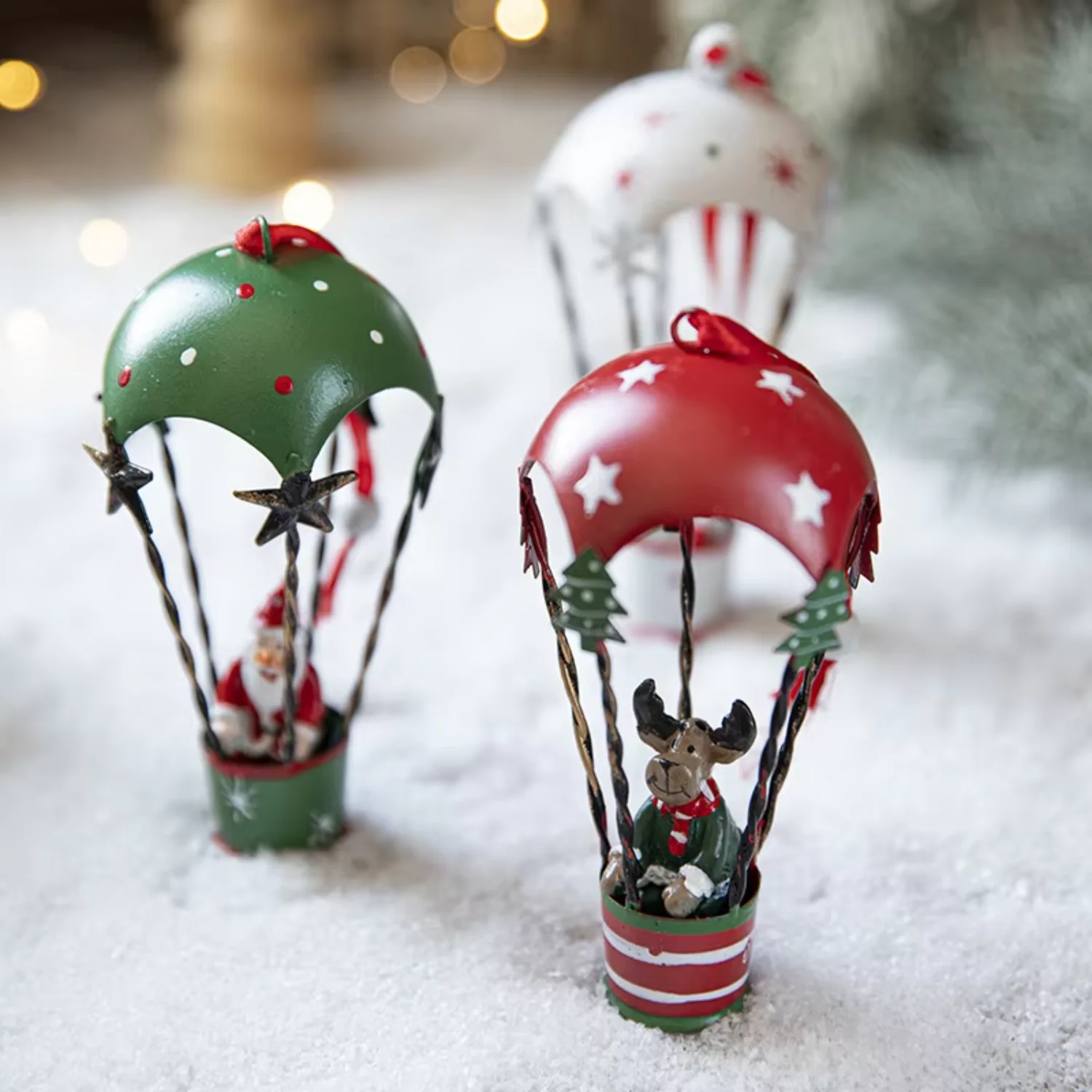 christmas metal iron craft parachute hot air balloon umbrella decoration for tree 2025 new year things for crafts Glass Cloche