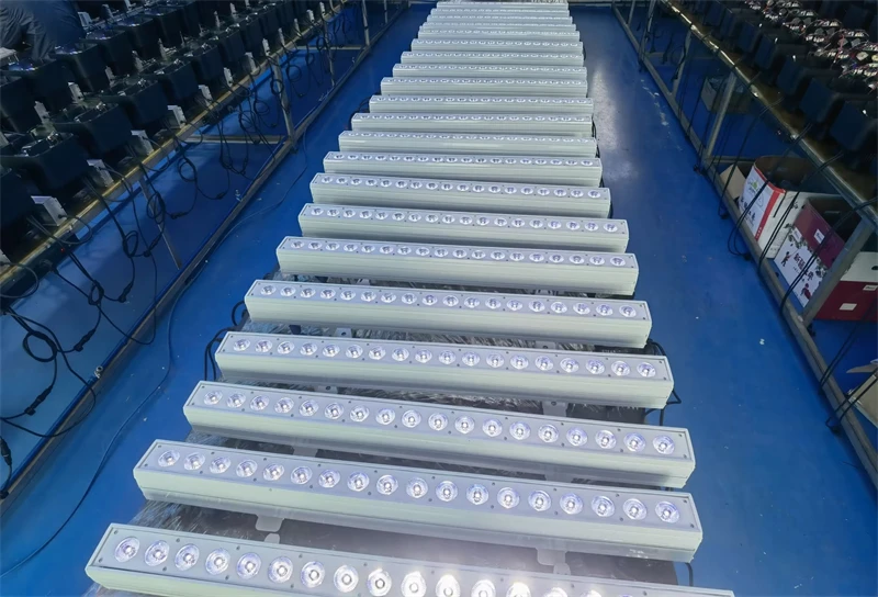 

8 pieces Outdoor LED Wall Washer IP65 Waterproof DMX RGB 3in1 LED Linear Washer Light