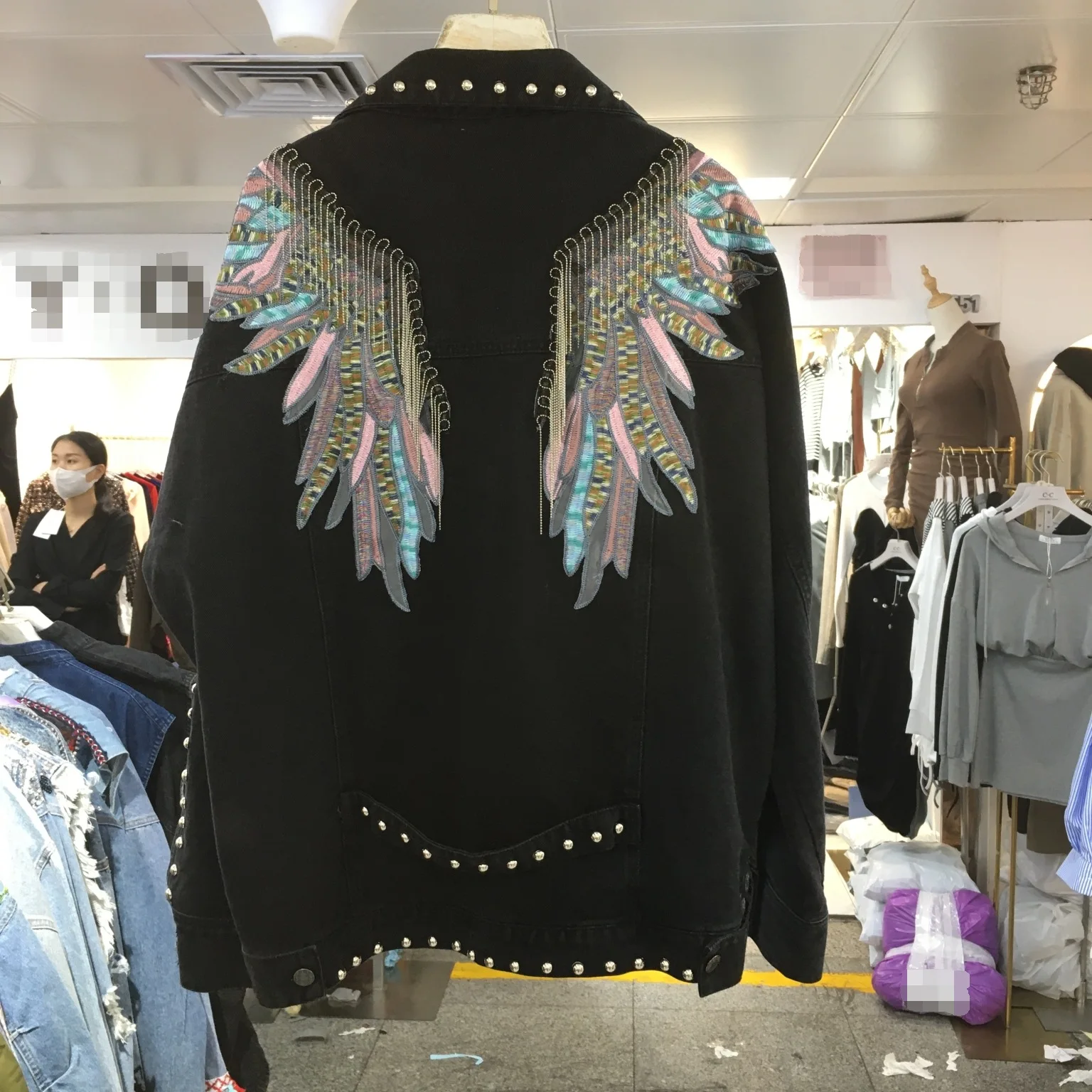 New Autumn Fashion Rivets Woman Denim Jacket Long Sleeve Jeans Coat Wings Embroidery Beading Tassel Denim Coat Outerwear Female