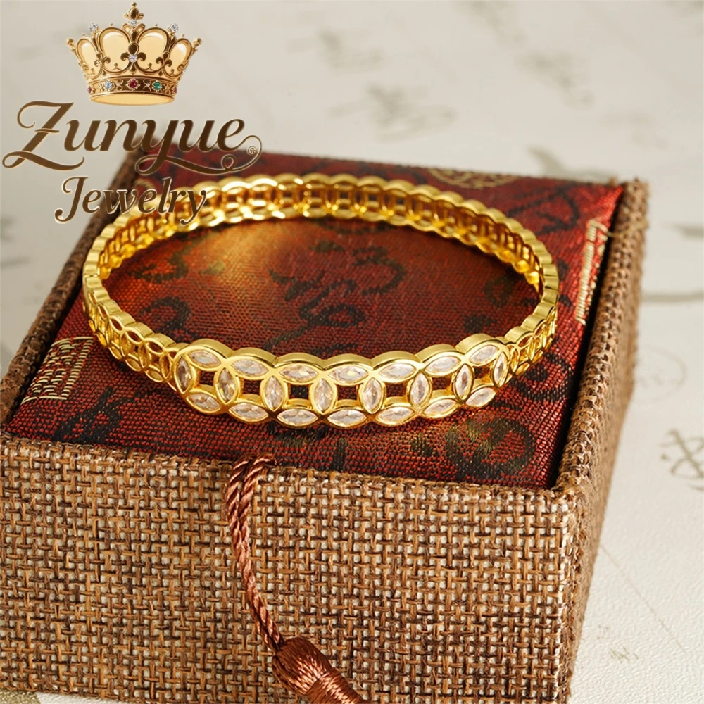 

Sand Gold Copper Coin Bracelet High-End Accessory Luxury Quality Jewelry Fashion Jewelry Exquisite Elegant Charms Best Selling