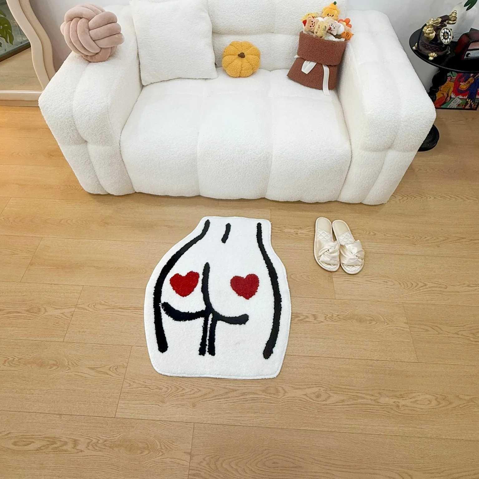 AGILESTAR Heart Body Shape Rug, White and Red Tufted Carpet, Soft Non Slip Floor Flocking Mat for Bedroom Living Room Home Decor