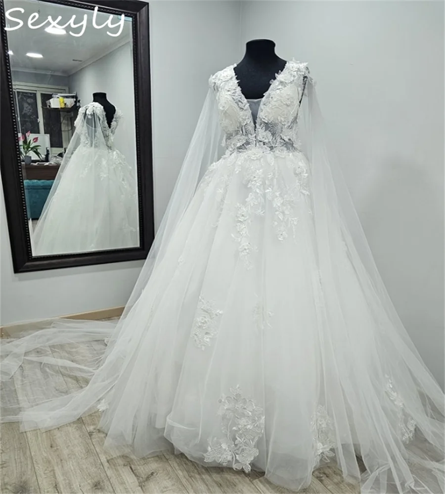 Ätherisches Feen-Boho-Hochzeitskleid mit Cape-Ärmeln, A-Linie, Tüll, Spitze, böhmisches Brautkleid, ziviles Land- und Strandbrautkleid, individuell gestaltet