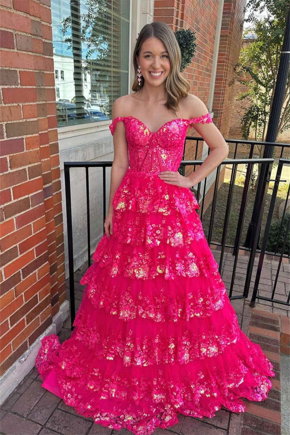 Off-the-shoulder Sweetheart Tiered Ruffles Evening Dresses Lace Appliques Sheer Corset Prom Gowns A-line Long Formal Ball Gowns