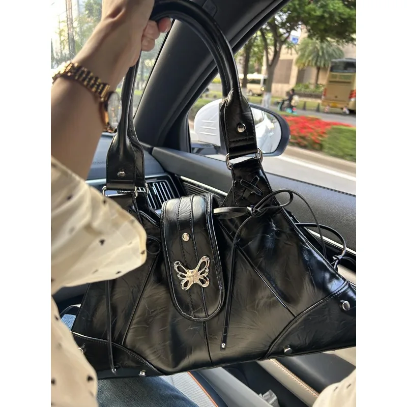 

American Sweet and Cool Spice Girl Butterfly Oil Wax Leather Bag Niche Design Advanced Sense Large Capacity Tote Bag Exquisite