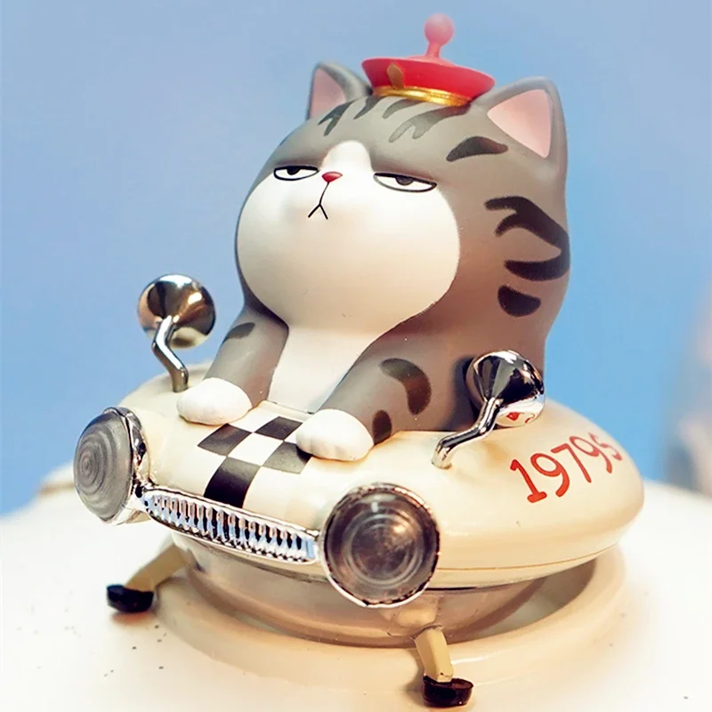 

Long Live My Emperor Cat 1979s Space Travel Toys Cute Pets Mini Model Office Ornaments Kids Gift