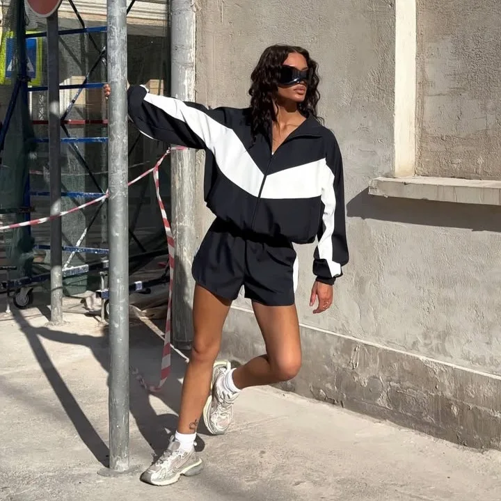 Damesjas & Sportbroek Pak - alternate angle