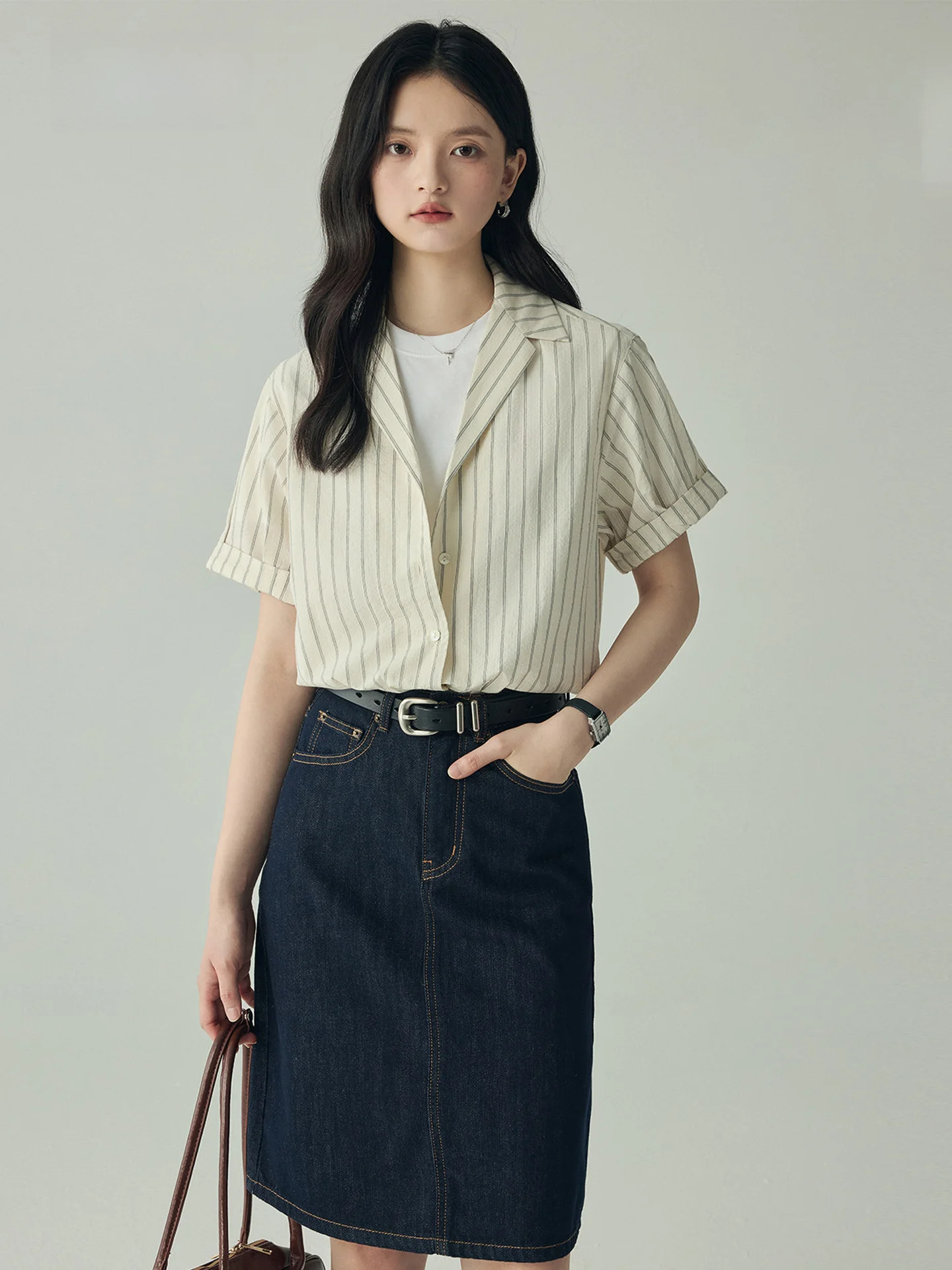 

Ayla Home Cuban Collar Stripe Shirt Women's Fashionable Commute Short Sleeve Vintage Design Breathable Thin Material V-neck