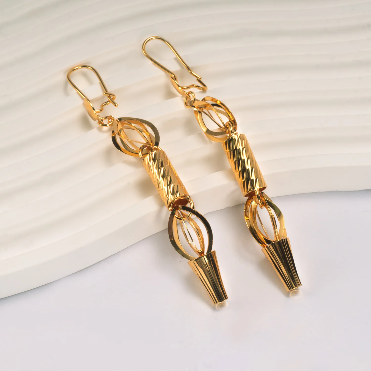 9999 gold new style stud earrings with dangling accents - Middle East Dubai bridal women's earrings, simple and luxurious ear