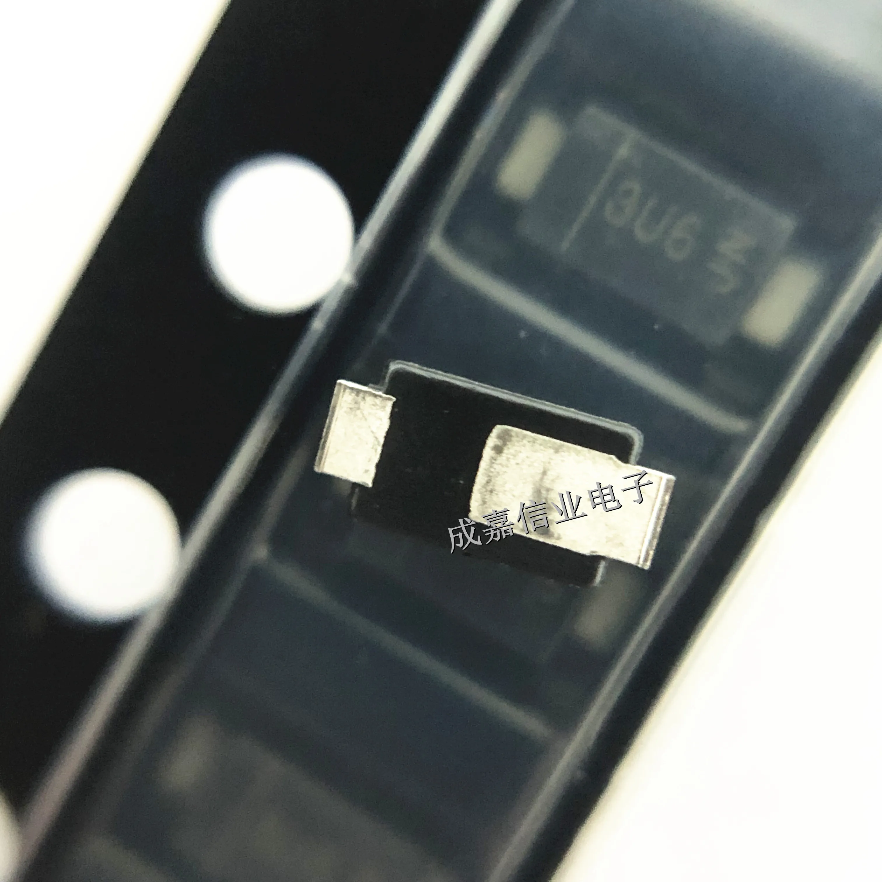 10pcs/Lot SBR3U60P1-7 SOD-123-2 MARKING;3U6 Diode Super Barrier Rectifier 60V 3A 2-Pin Operating Temperature:- 65 C-+ 150 C