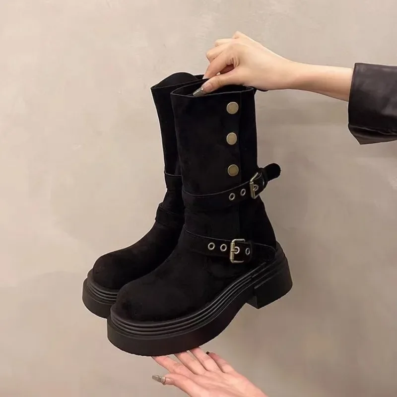 Bottes de rinçage à plateforme pour femmes, talons mi-hauts, chaussures de marche en daim, escarpins de créateur, bottes de neige rétro, tendance hiver 2024