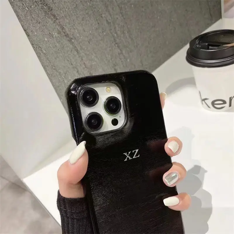 Casing kulit PU Glitter huruf perak emas kustom untuk Iphone 13 12 15 14 16pro Max 15plus casing penutup PU logam keras mewah