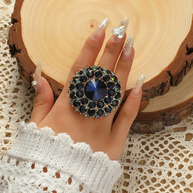 New Unique Boho Black Crystal Stone Ring Big Round Rings For Women Vintage Anillos Female Wedding Party Jewelry Birthday Gift