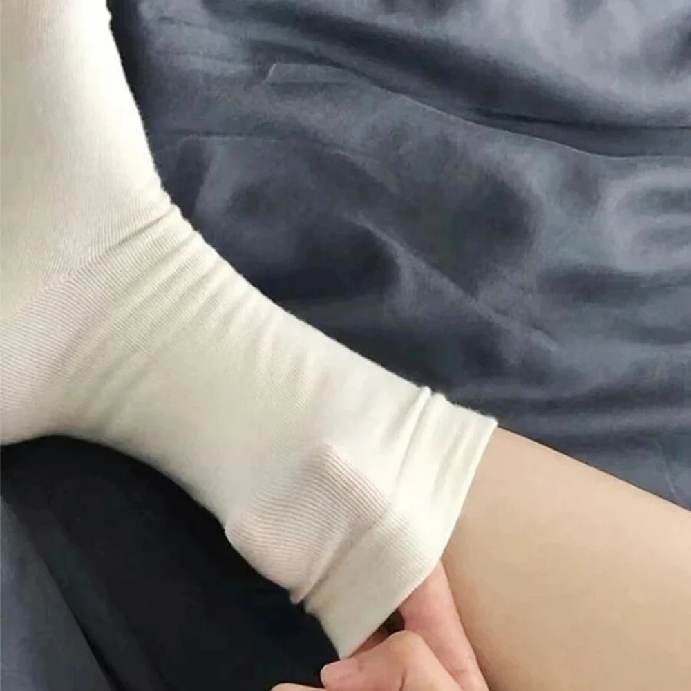 7 Pairs Women Round Neck Socks Fashionable Versatile Black White Solid Boneless Soft Sweat Absorbing Breathable Casual Socks image 3