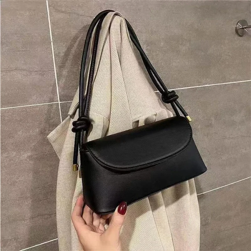 

NEW Lady Fashion Simple French one-shoulder Crossbody solid color fashion Underarm Pu Leather small square bag
