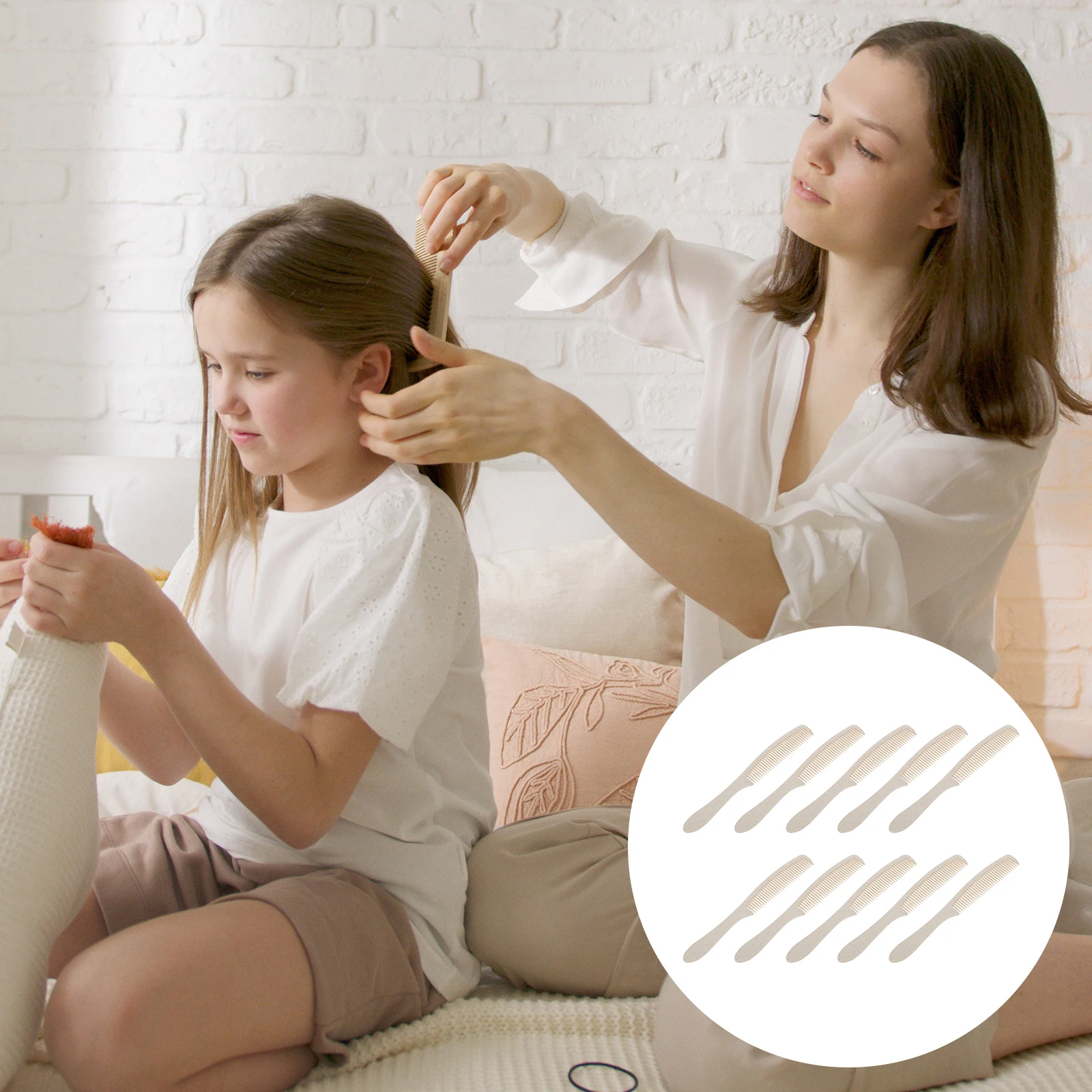 

Haircut Comb 50pcs Disposable Plastic Hair Combs for Salon Hotel Travel Use Dyeing Tool Portable Set