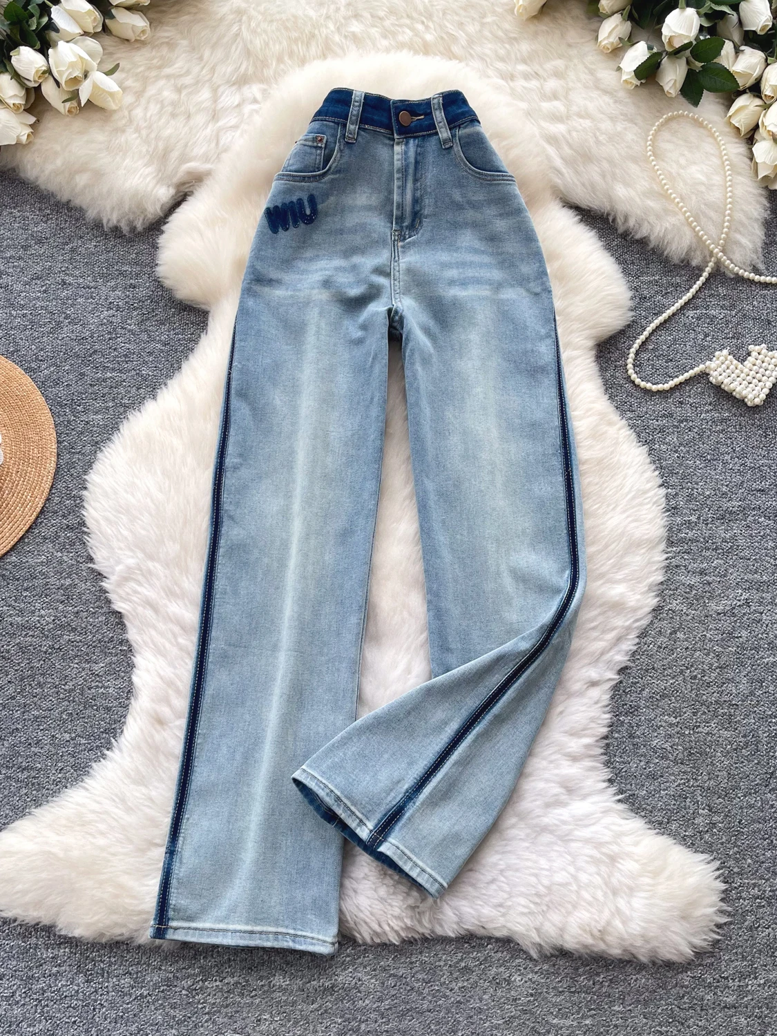 

Retro High Waist Patchwork Embroidered Denim Wide Leg Pants Women's Casual Loose Slimming Spring 2026 Long Trousers