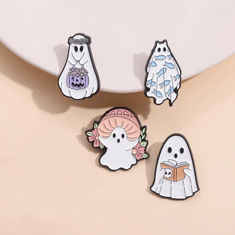 Pumpkin Mushroom Ghost Brooch Design Sense Creative Medal Enamel Pin Accessories Metal Badges Halloween Jewelry Wholesale