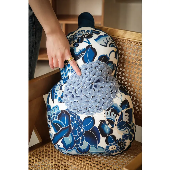 New Chinese blue and white gourd throw pillow living room sofa special-shaped pillow bedroom bedside
