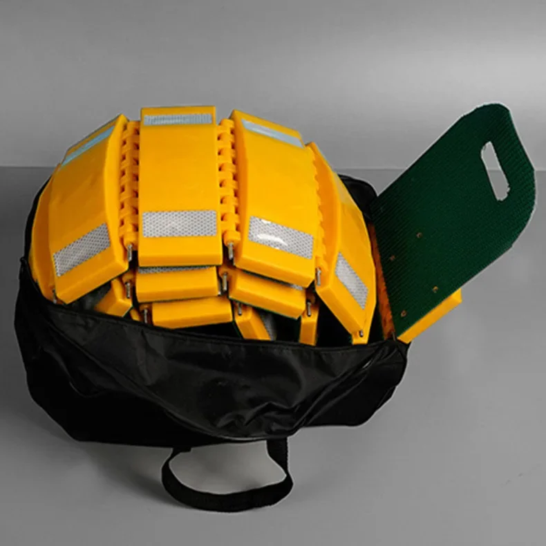 Export type reel speed bump, convenient folding temporary movable speed bump