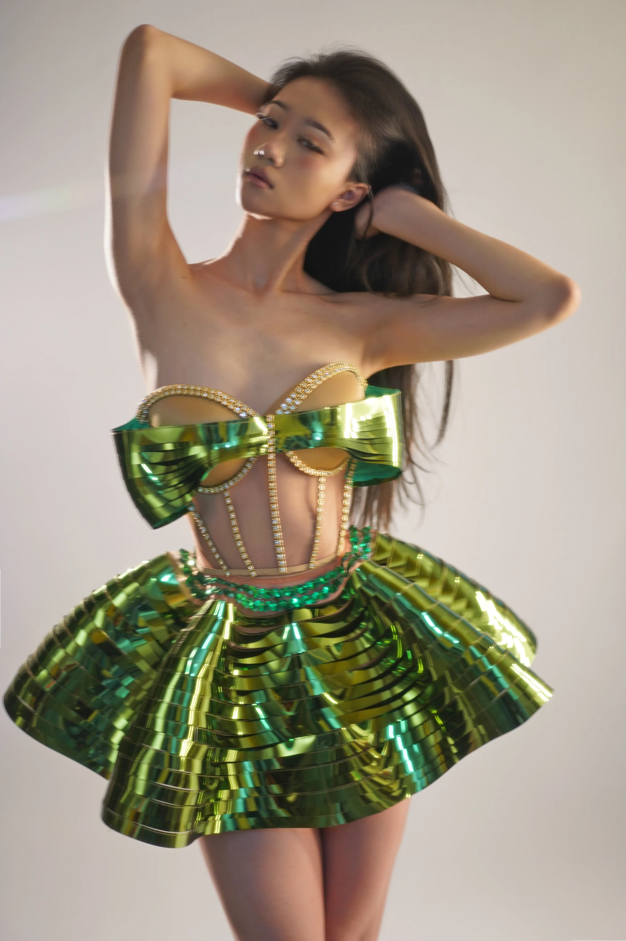 Nueva ropa de actuación de platillo volador de Bar, traje de falda plateada Gogo, sílaba electrónica, disfraz de baile de cantante Dj, personalización Acti