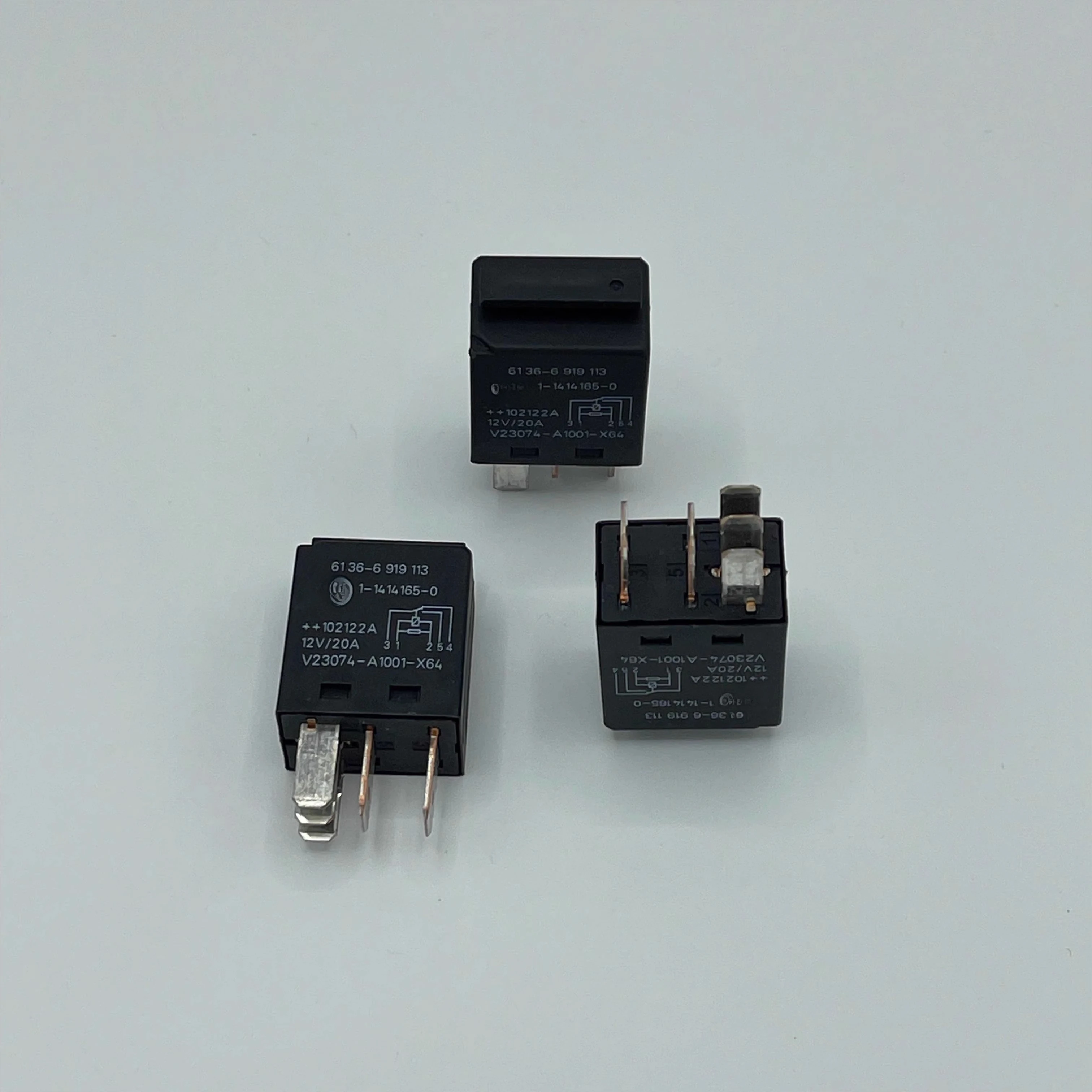 

1-1414165-0 For BMW Automotive Relay V23074-A1001-X64