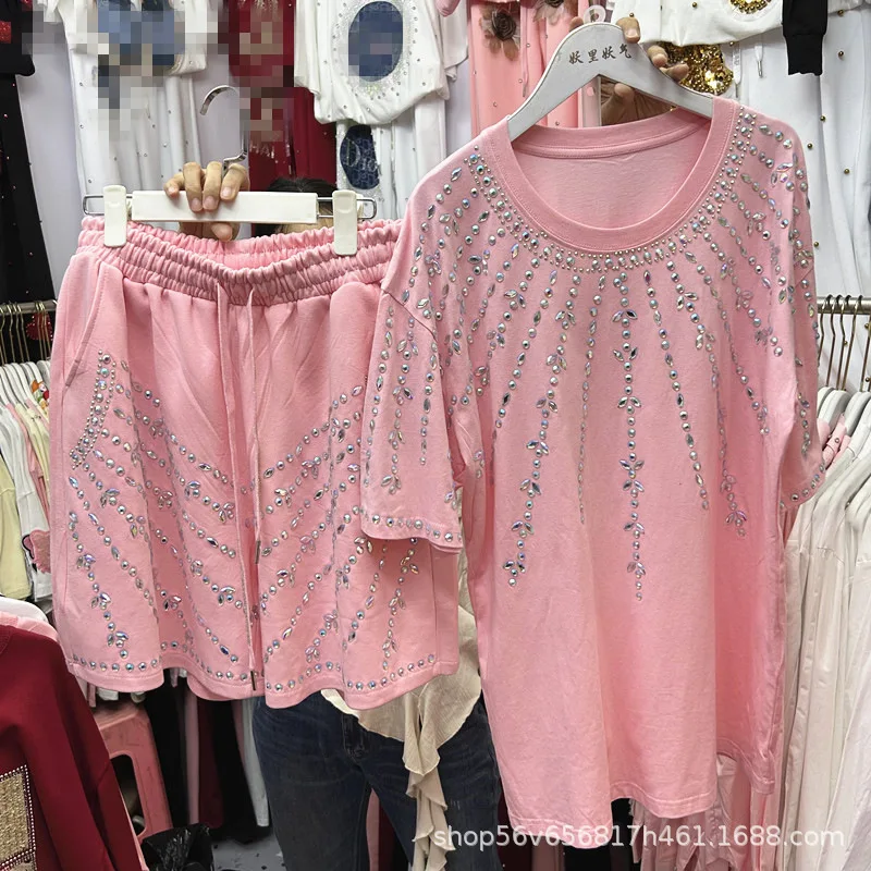 

Модный женский комплект из двух предметов на весну и лето, роскошные бриллианты, свободная футболка с короткими рукавами, топ + шорты трапециевидной формы с эластичной резинкой на талии и шнурком