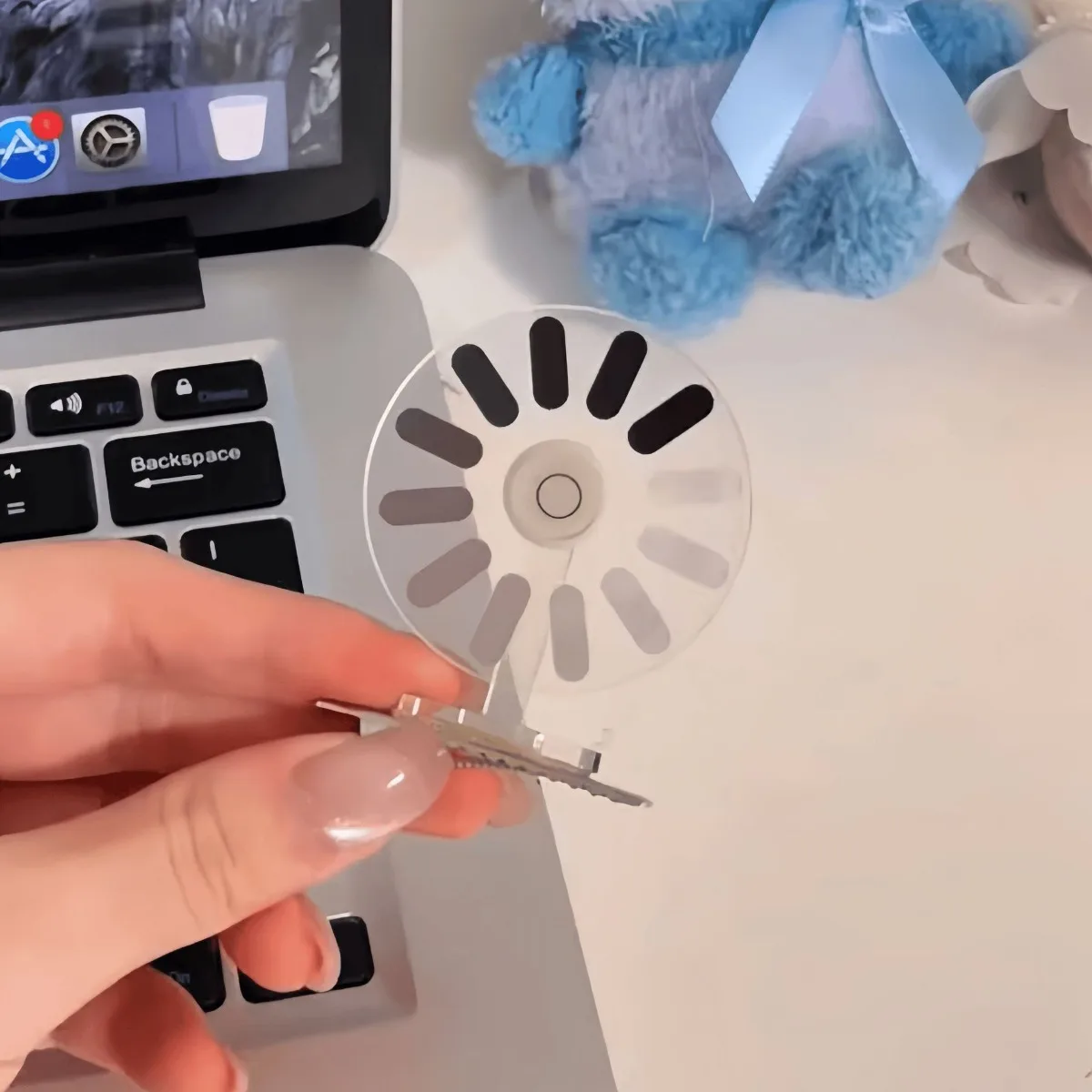 Nieuwe Creatieve Draaibare Haar Clip voor Vrouwen Haarspeldjes Grappige Foto Props Hoofdbanden Leuke Hersenen Laden Meisjes Hoofddeksels Accessoires