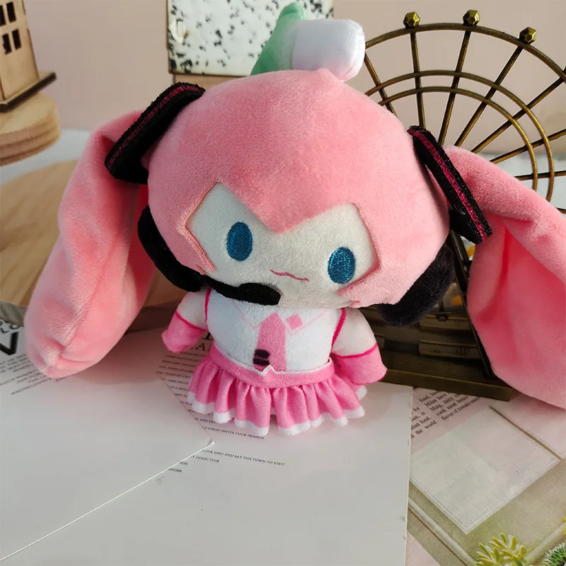 初音ミクセカンドぬいぐるみ,古典的な人形モデル,装飾品,キーホルダーペンダント,子供のおもちゃを囲むアニメ映画