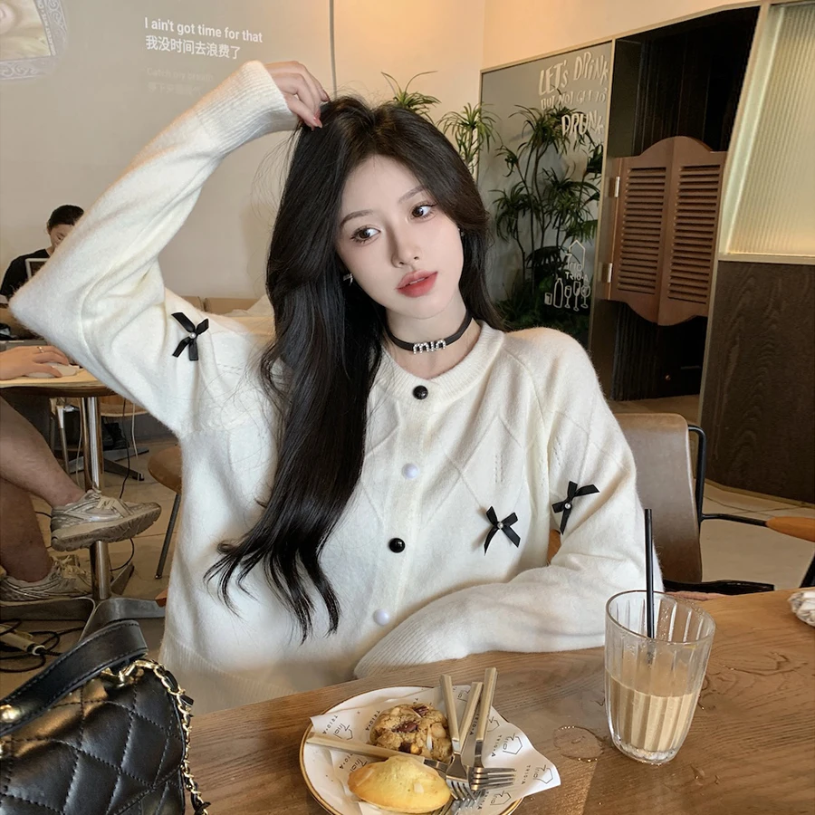 

Women's O-neck Long-sleeved Diamond Plaid Bow Knitted Cardigan Autumn and Winter Loose Casual Versatile Slim Sweaters Jackets