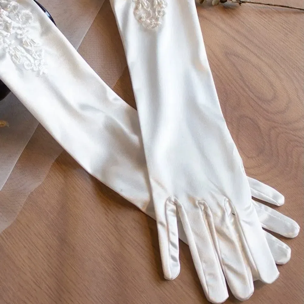 Bridal Accessory Lace Satin Bride Gloves Wedding Party White Lace Christmals Party Gloves Eblow Length Wedding Gloves