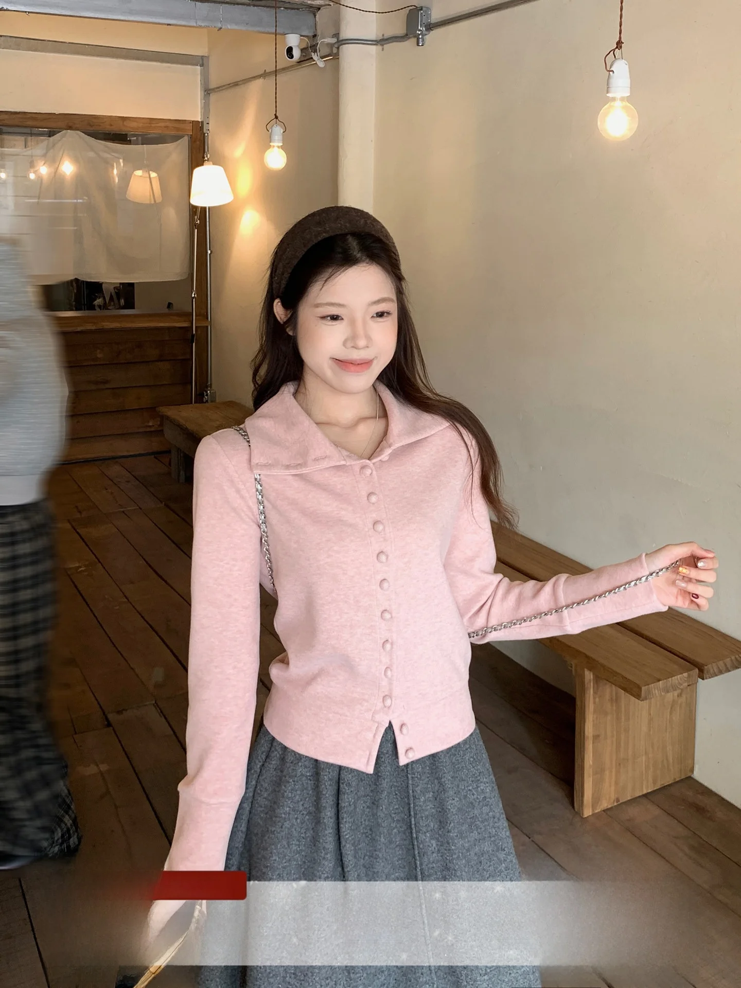 

Женская розовая футболка с длинным рукавом и воротником, весна 2026, облегающий топ, повседневный стиль, универсальный крой, приталенный силуэт