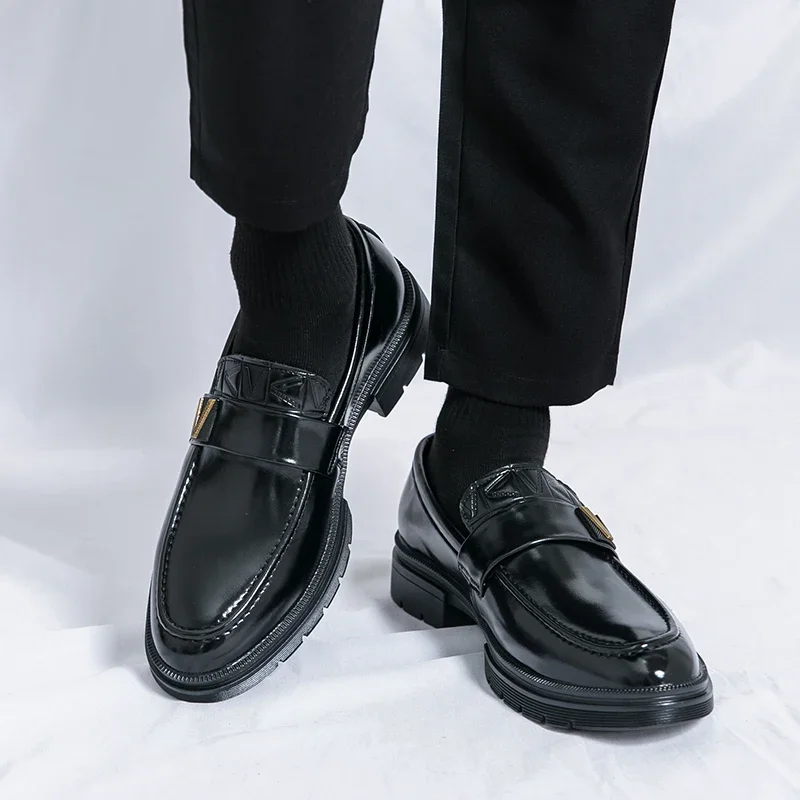 ธุรกิจผู้ชายรองเท้าหนา Bottomed อเนกประสงค์สไตล์งานแต่งงานกลางแจ้งเดินสีดํา SLIP ON Loafer PLUS ขนาด 46