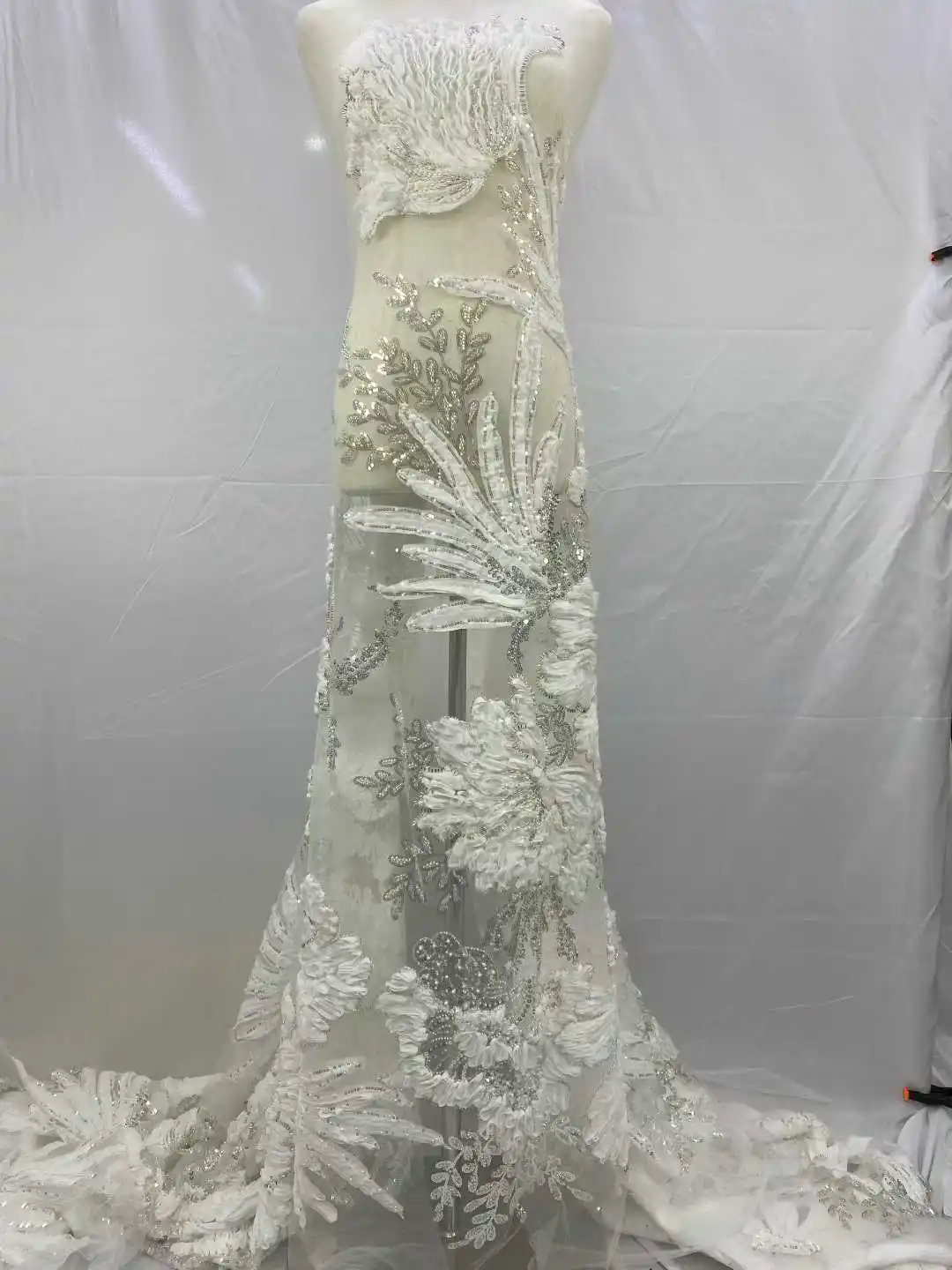 

Luxury African 3D Flower Lace Fabric 2025 High Quality Embroidered Nigerian Lace Fabrics 5 Yards for Women Party Dress