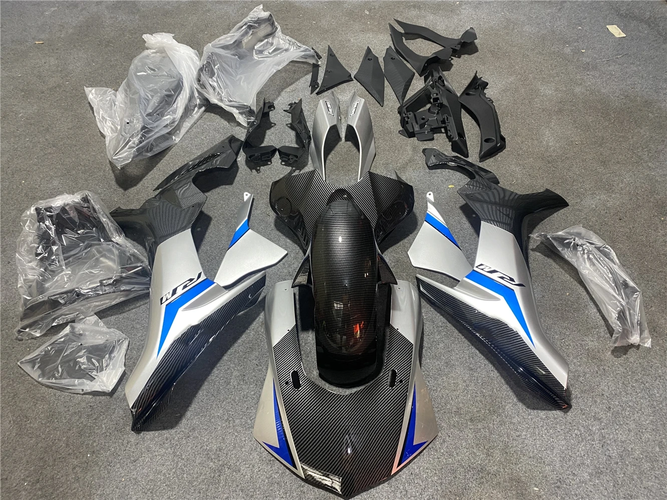 Motorcycle Fairing Kit Suitable for Yamaha R1 15-19 Years YZF1000 2015 2016 2017 2018 2019 Fairing Red Silver Carbon Fiber color