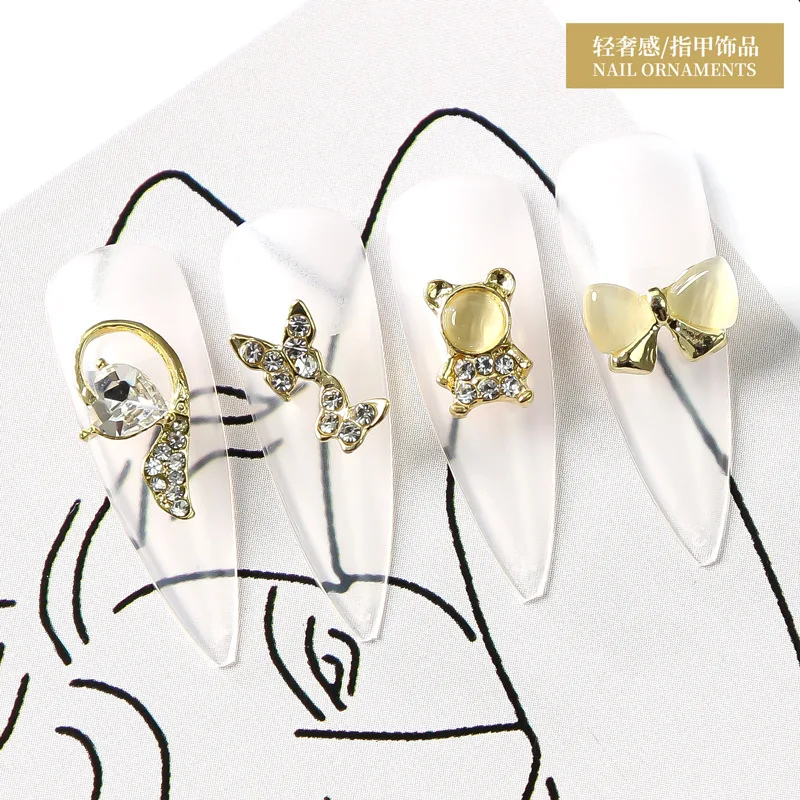 10pcs/lot Alloy High Heel Nail Jewelry Charms 3D Crown Bear Heart Rhinestone Luxury Nails Decorations  Metal Manicure Supplies