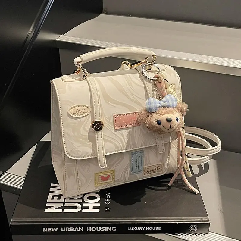 

Женский рюкзак в европейском стиле, новинка 2025 года — простая модная нишевая сумка для пригородных поездок, универсальная сумка в студенческом стиле