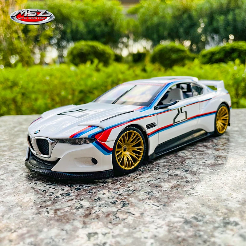 BMW CSL racing-Coche de juguete para niños, juguete de fundición a presión con sonido y luz, colección de regalos, 1:24, MSZ