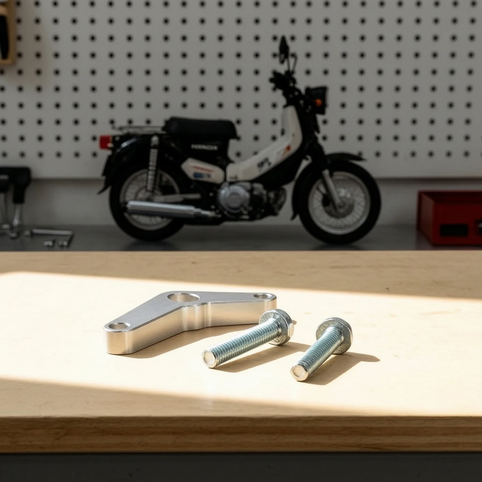 Lever Plate with Bolts Compact Motorcycle Modification Bracket Motorcycle License Plate Bracket Sleek Accessories Sturdy