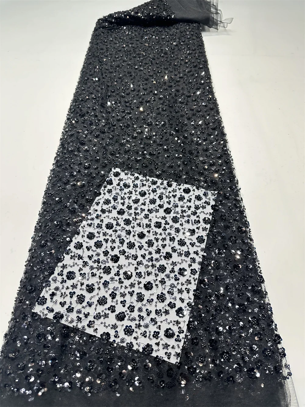 アフリカレース生地 2025 ゴールドスパンコールビーズ刺繍新郎ナイジェリアブライダル高品質フレンチチュールレース生地結婚式用