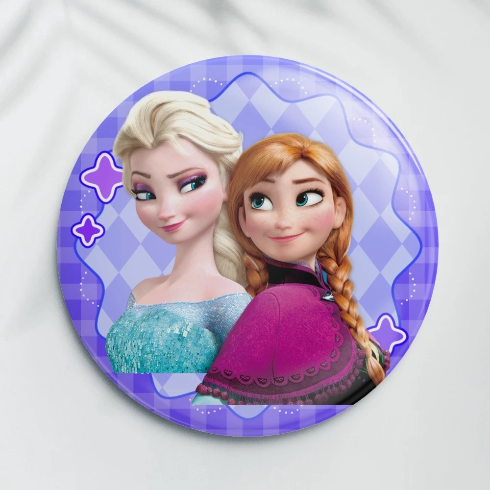 Disney Frozen Anna Elsa princesa 58mm pines de Metal dibujos animados Anime insignia coleccionable para niños bolsos ropa sombrero mochila decoración regalos