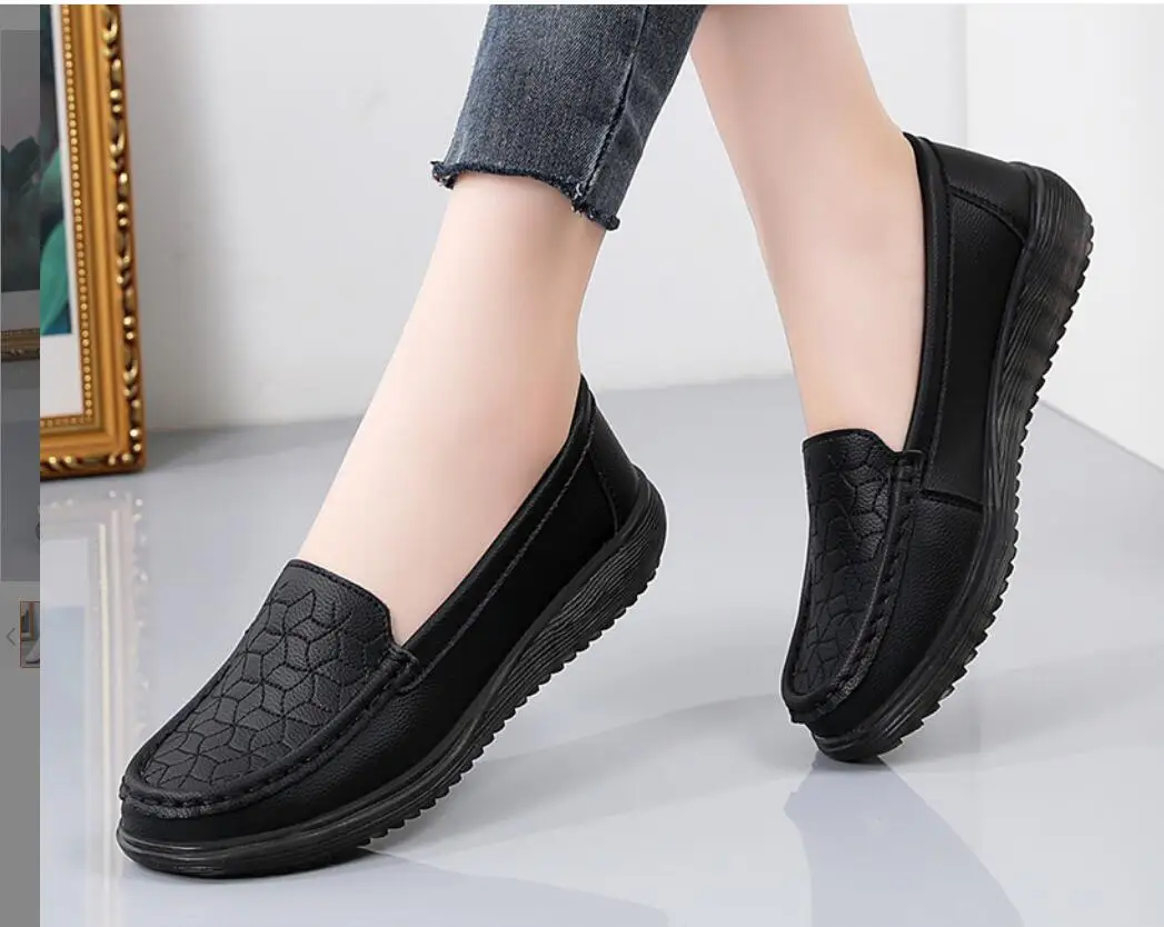 

New Women Flats Shoes Women Genuine Leather Shoes Woman Loafers Slip On Ballet Flats Ballerines Flats Walking Shoes Large size