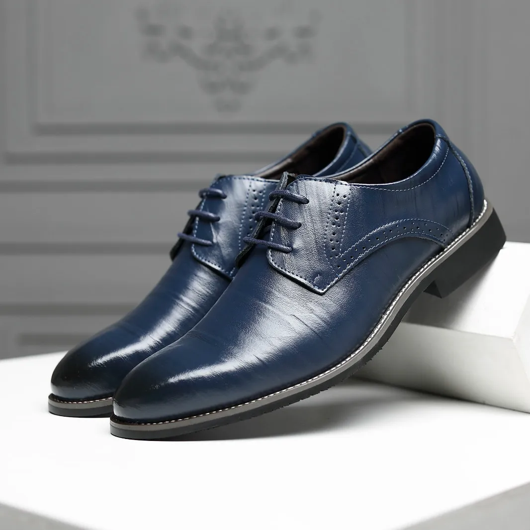 Niebieskie męskie buty oksfordzkie Brytyjskie skórzane buty Ręcznie robione wygodne formalne buty męskie Płaskie sznurowane buty biznesowe Bullock dla mężczyzn