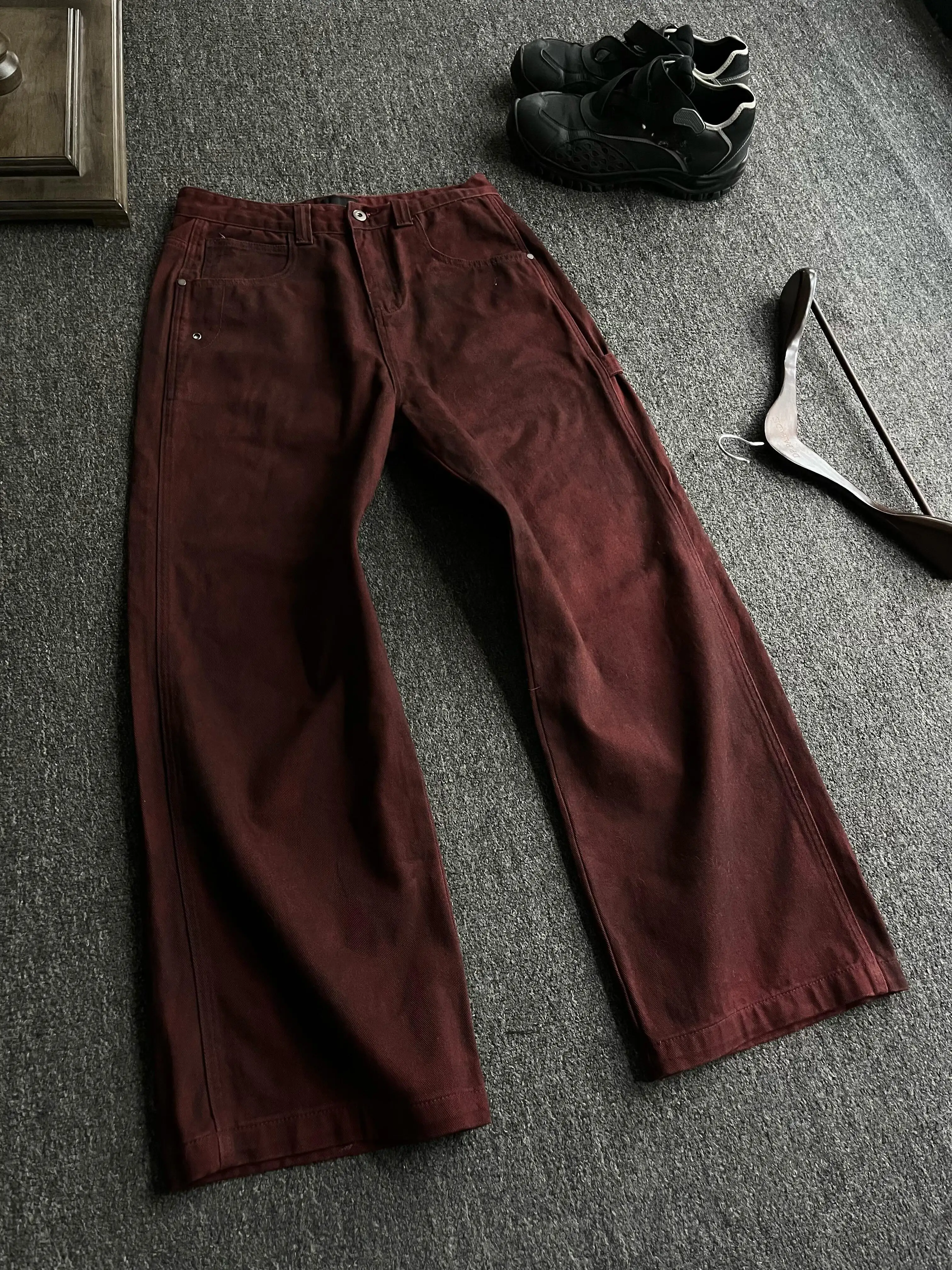 Wine red
