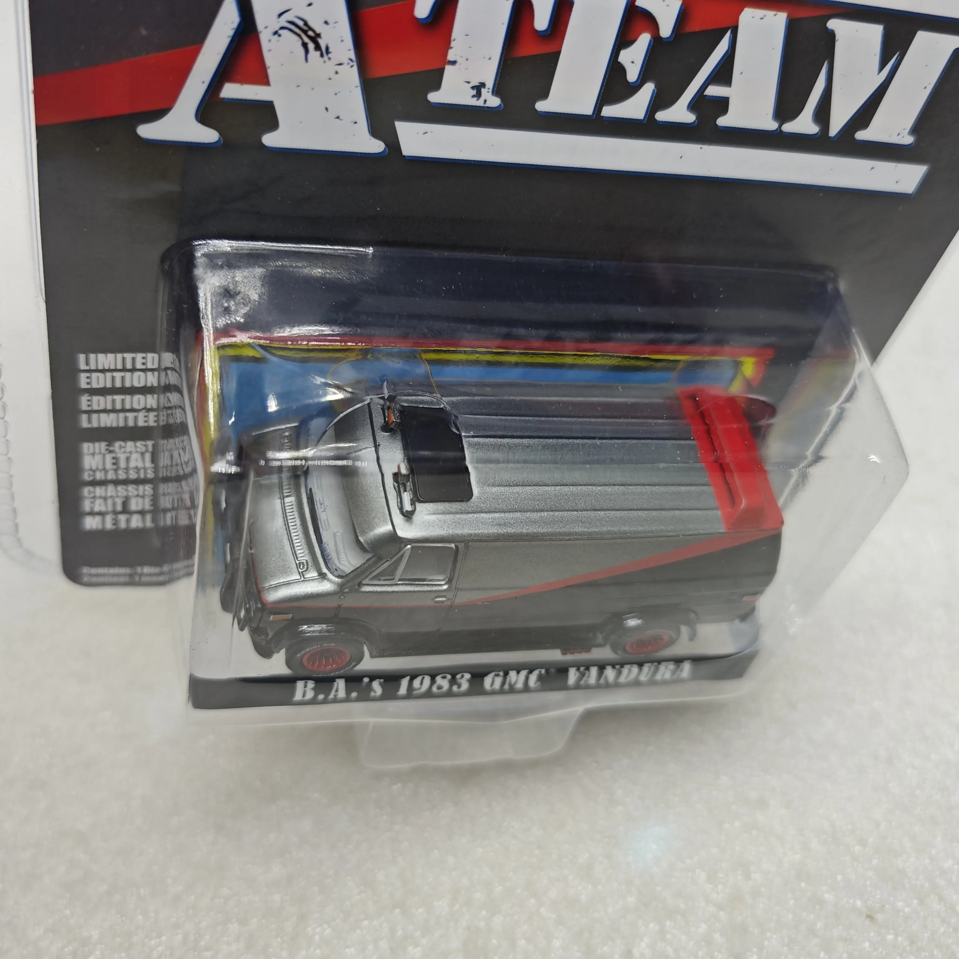 GreenLight 1:64 1983 GMC Vandura Denon Team 44790-B Clean Edition Diecast Alloy Car Model Collectible