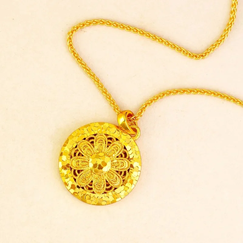 Luxury Gold Plated Hollow Ice Flower Plate Pendant Necklace for Women, Delicate Statement Necklace Wedding Party Jewelry