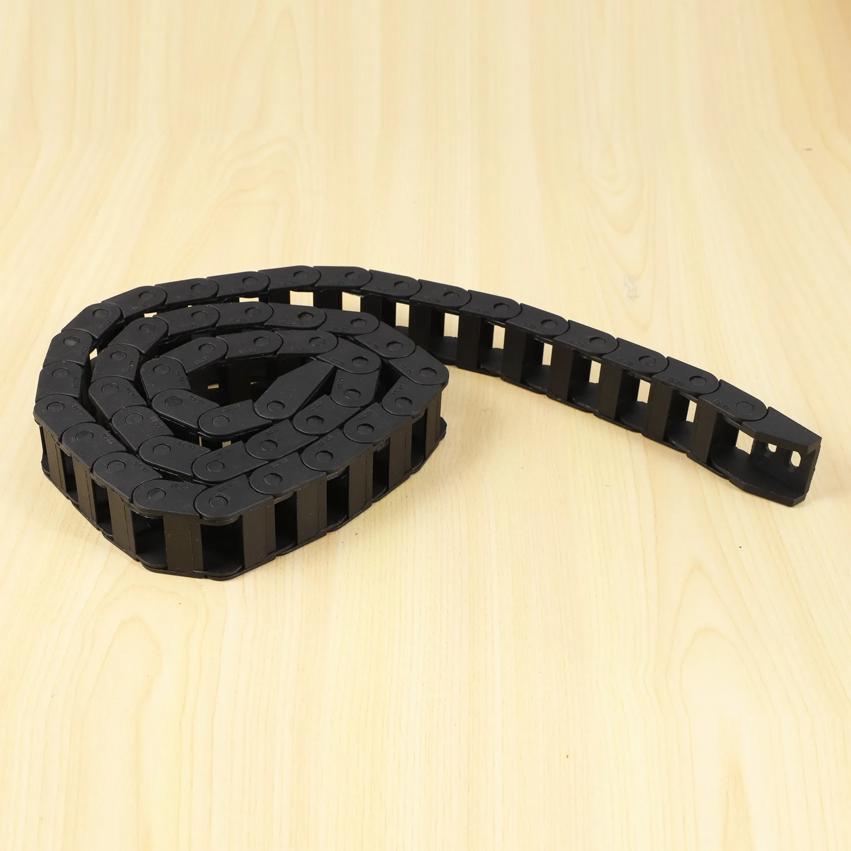 

B62A 10 x 20mm 1M Open On Both Side Plastic Towline Cable Drag Chain