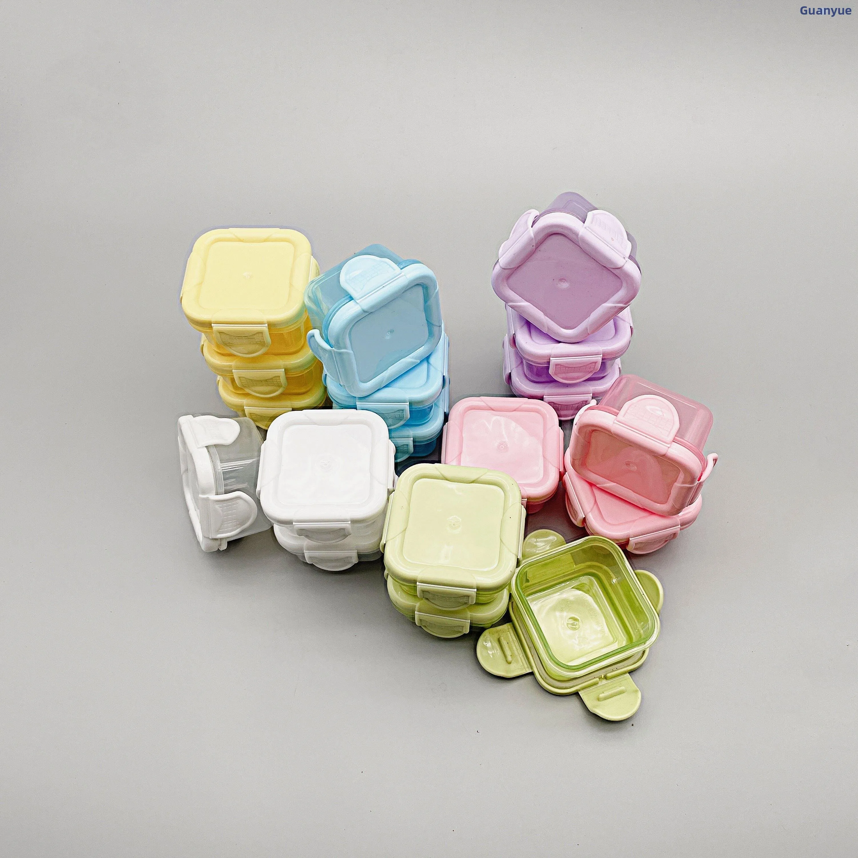 

Portable Food Grade Plastic Storage Box Sauce Snack Partitioned Sealable Container Compact Food Preservation Case