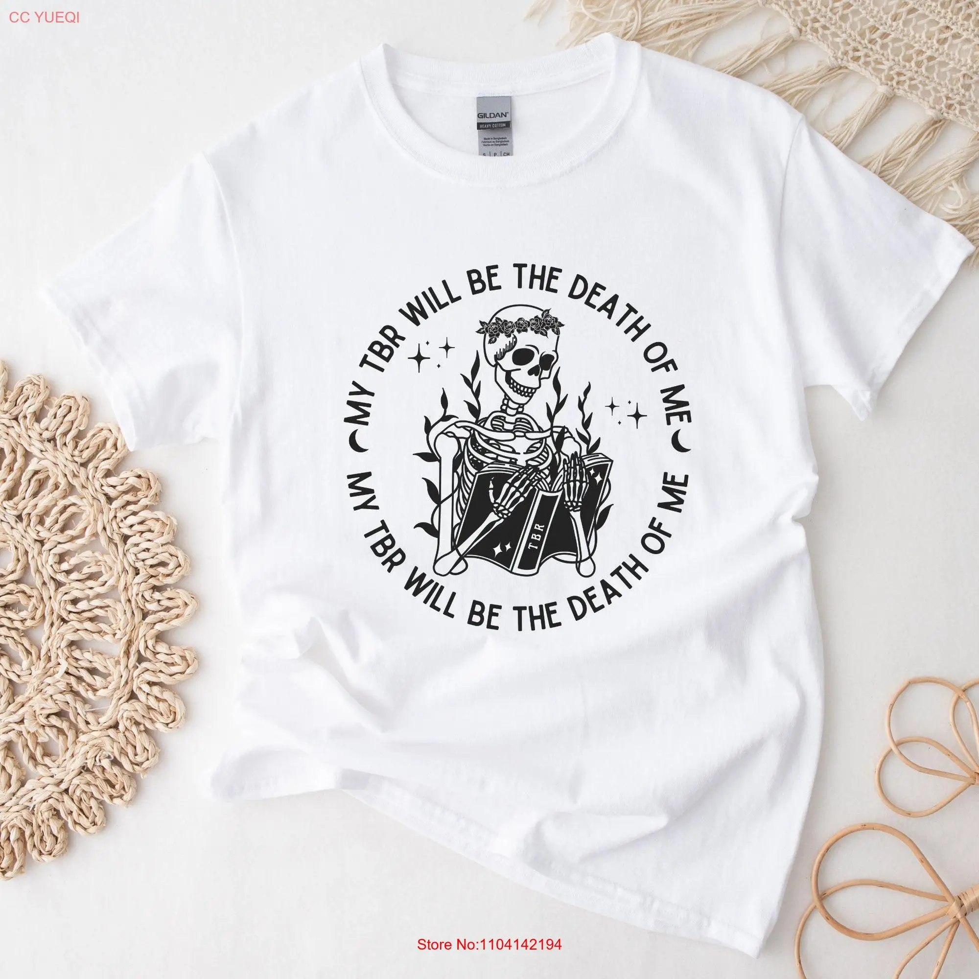 Bookish To Be Read TBR Bibliophile Skeleton Halloween Fall Merch Book Lover Booktok Bookworm Classic Crewneck T shirt