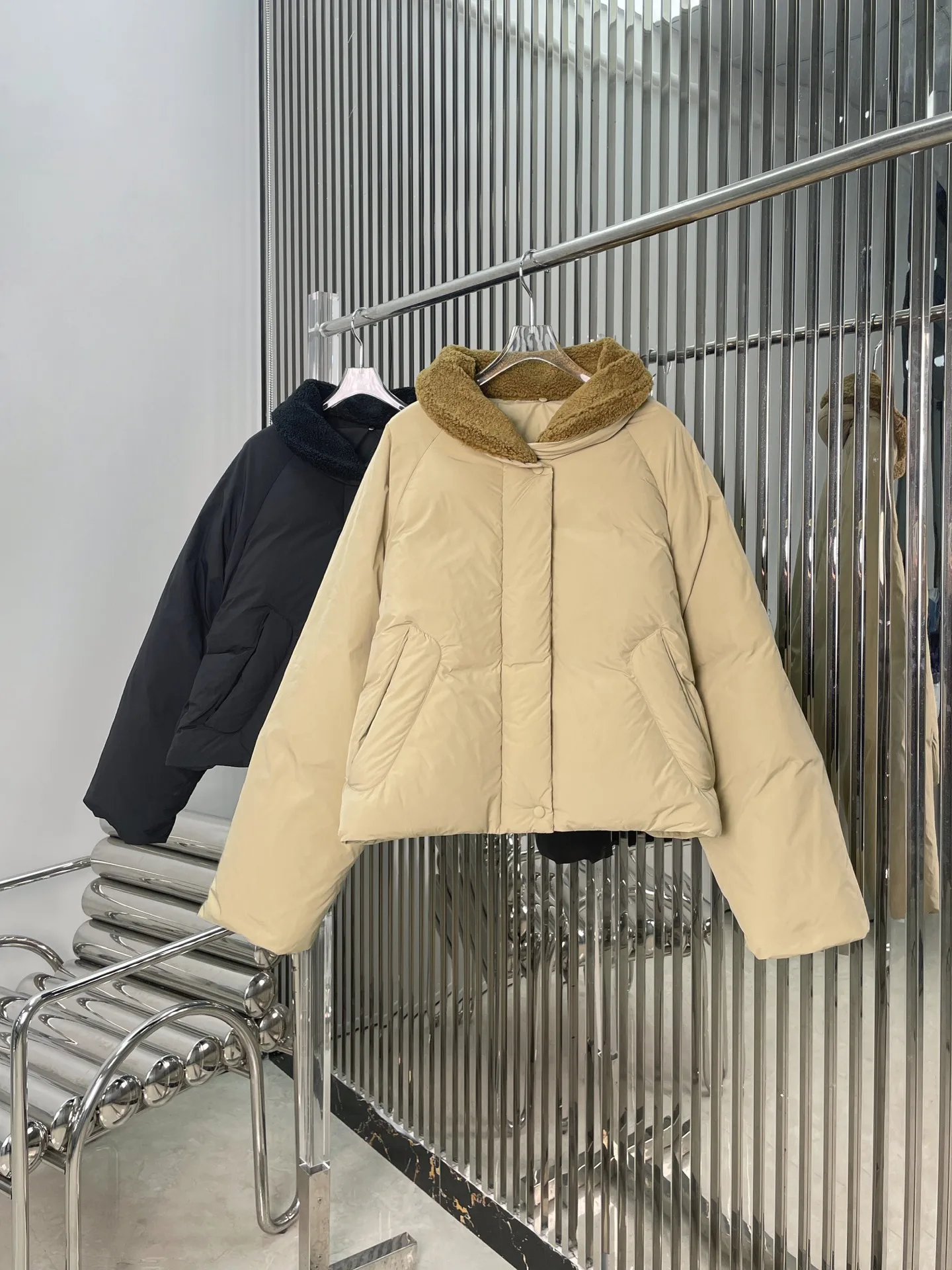 

Detachable Fur Collar down Jacket Women's Fashion Thickened Short Warm Simple Outerwear Winter Style Vintage Polyester Duck down
